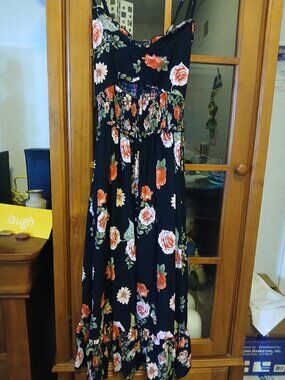 Garden PARTY dress FLORAL design. SZ Xsmall Black with roses/cut out under chest